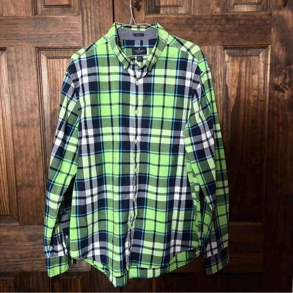 American Eagle Outfitters Prep Fit Green and Blue Plaid Men's Shirt​ - Picture 2 of 11